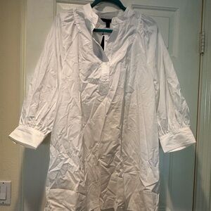 Banana Republic White Button-Up Shirt